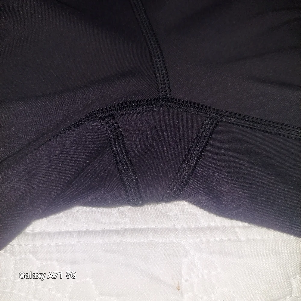 Lululemon Athletica Black and Gray High-Rise Leggings ((NNT) L37 Hip10 Inseam29